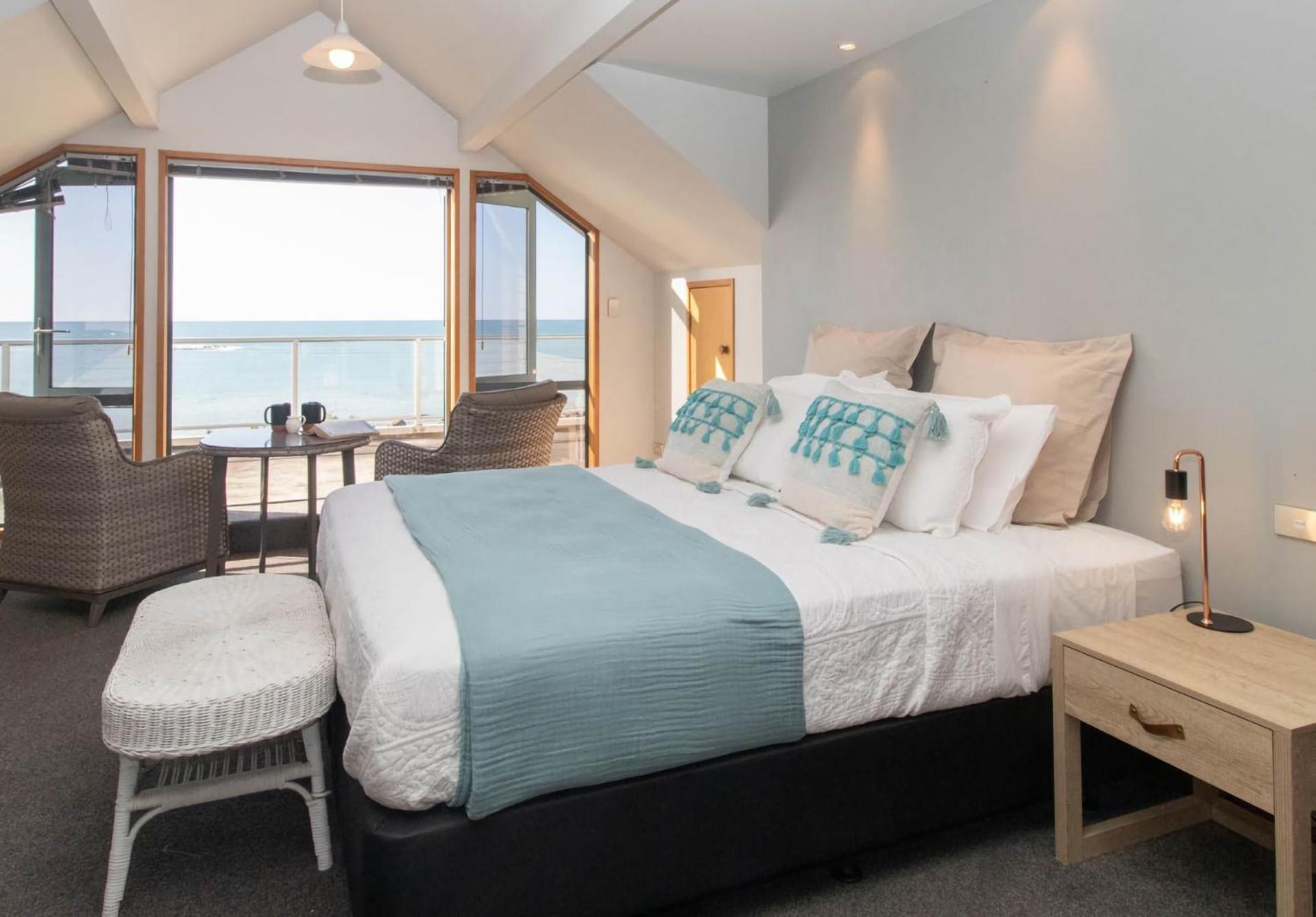 Beachfront Bliss On Wanaka Terrace Villa New Plymouth Bagian luar foto